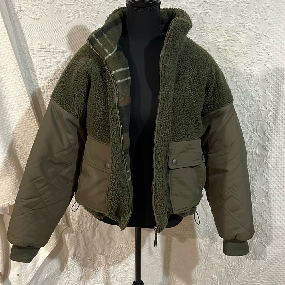 American Eagle reversible coat, size medium